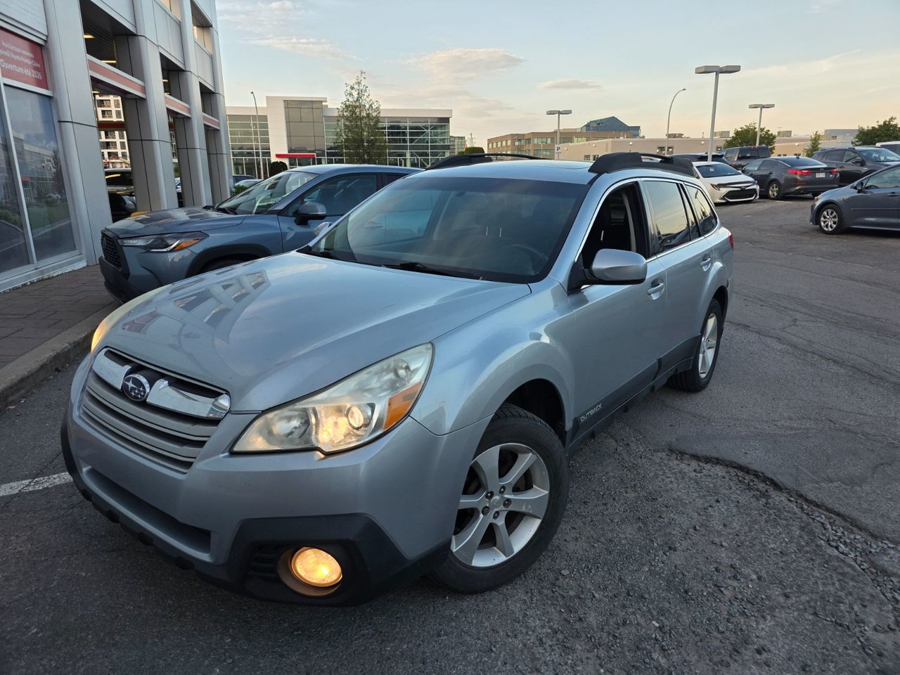 2013 Subaru Outback 2.5i w/Limited Pkg
