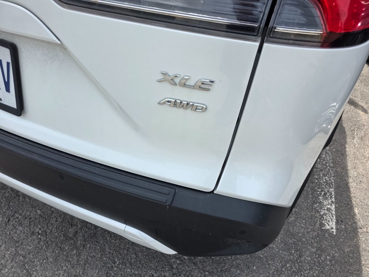 2022 Toyota Corolla Cross XLE AWD