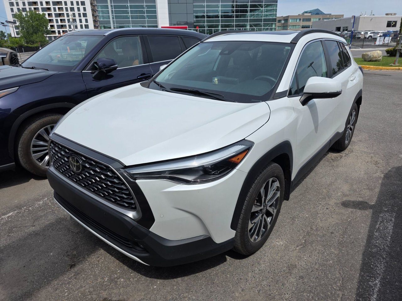 2022 Toyota Corolla Cross XLE AWD