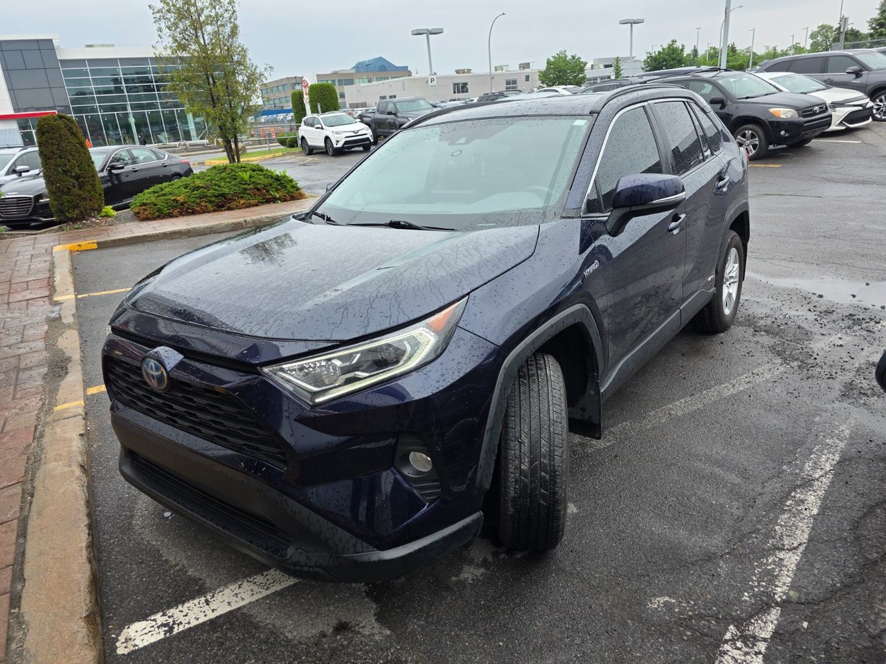 2021 Toyota RAV4 XLE AWD