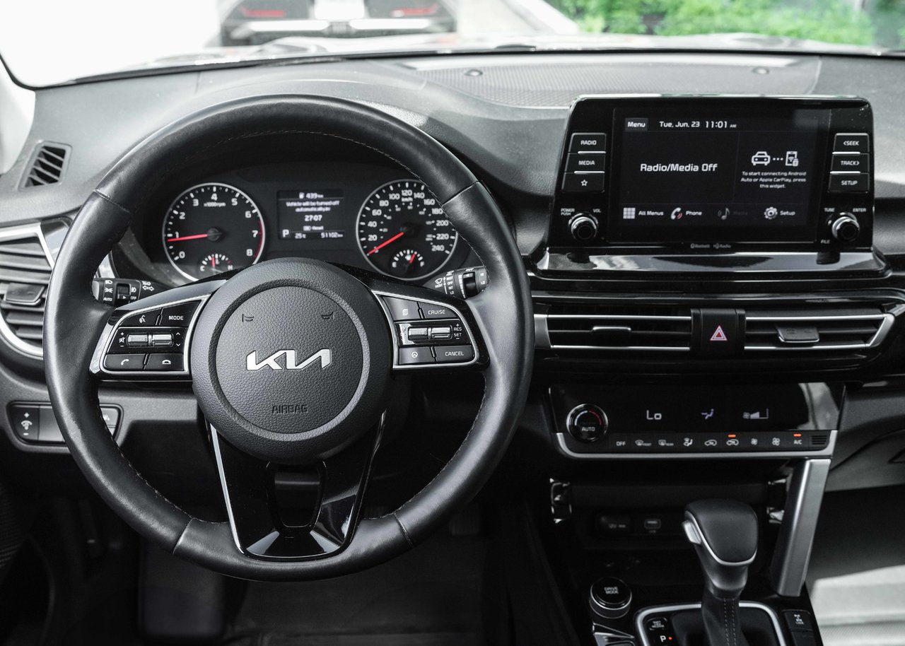 2023 Kia Seltos EX