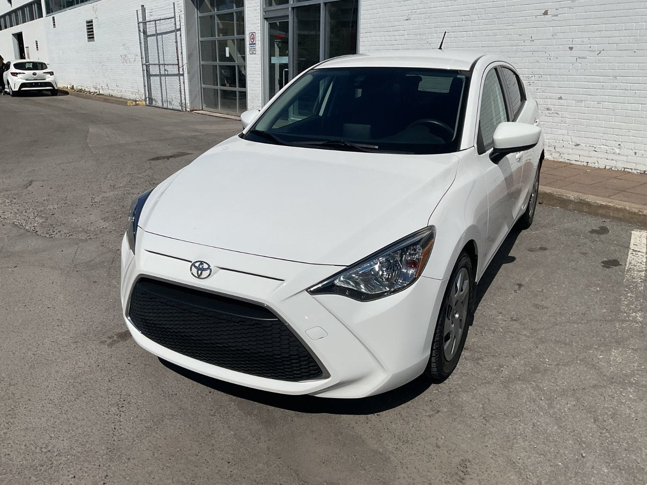2020 Toyota Yaris Hatchback XLE