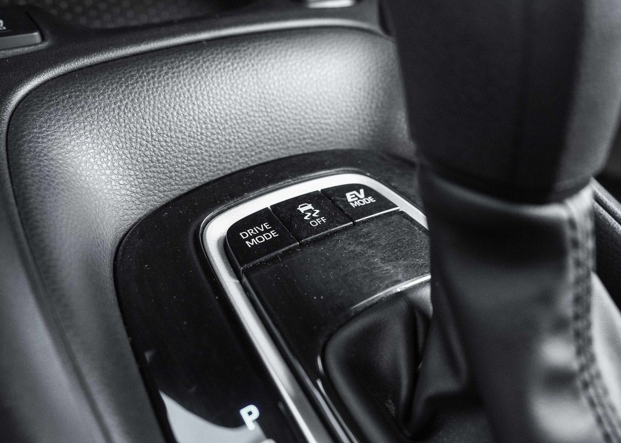 2025 Toyota Corolla HYBRIDE AWD