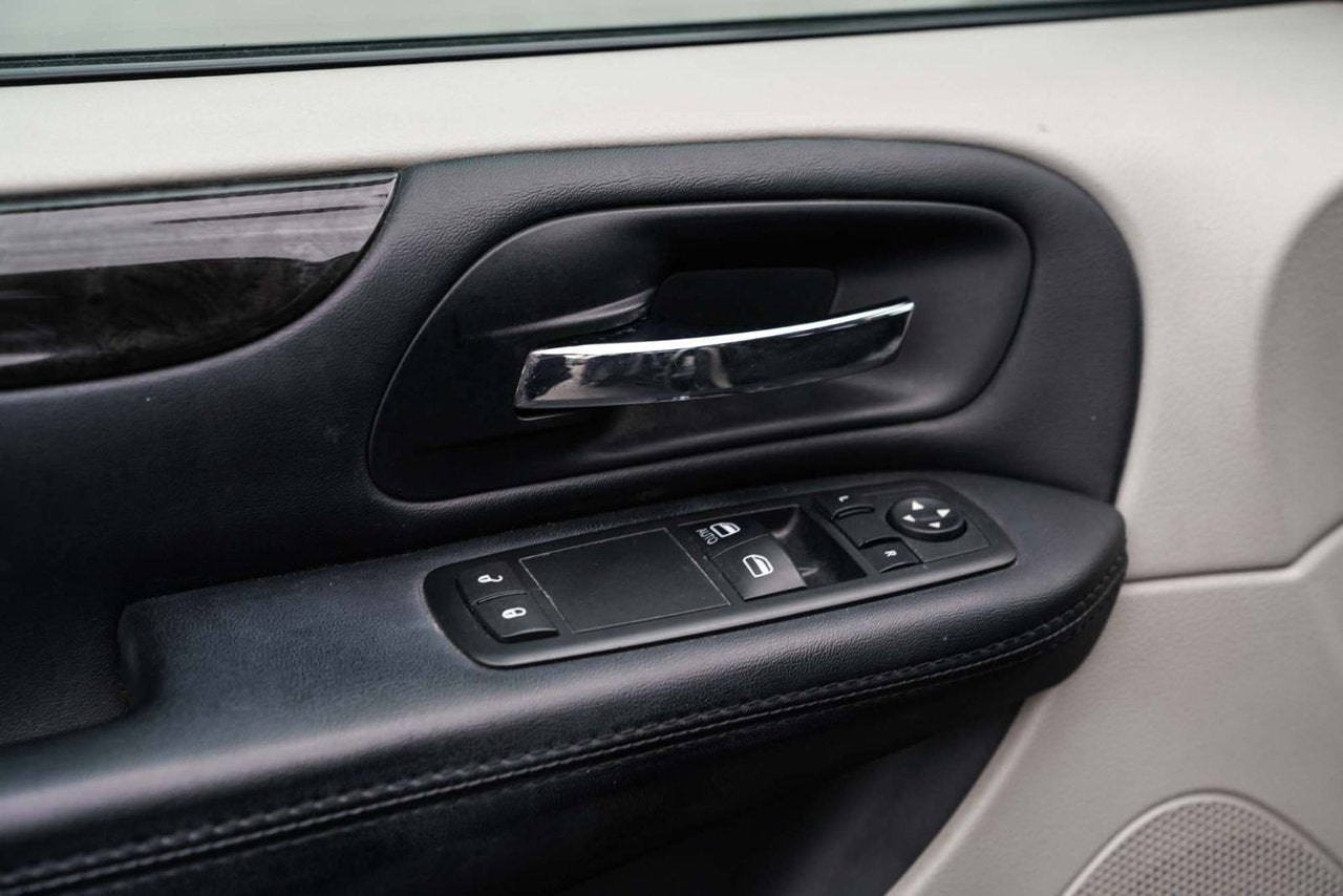 2016 Dodge Grand Caravan Canada Value Package