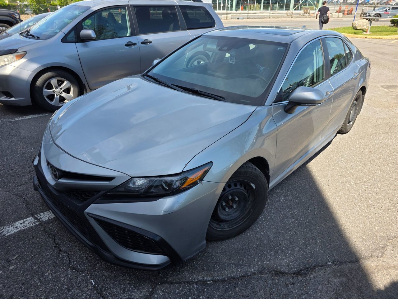 2022 Toyota Camry SE