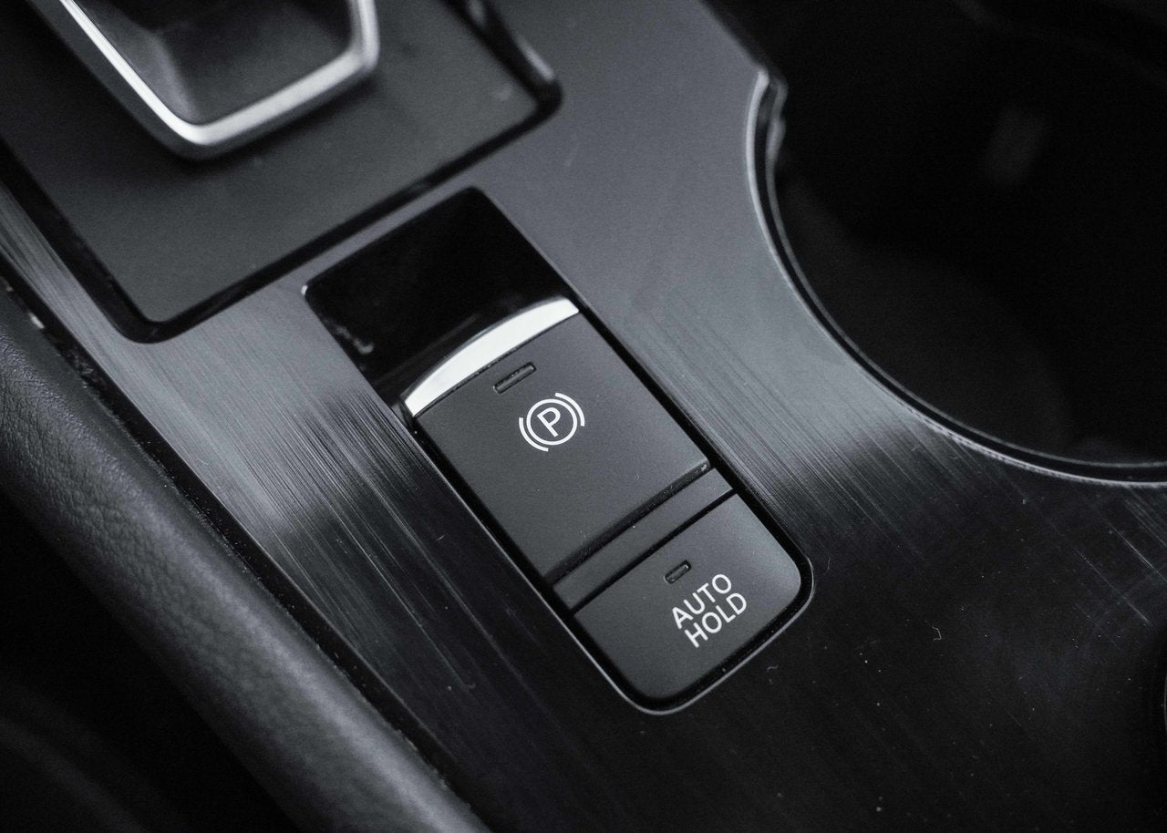 2023 Nissan Rogue SV Moonroof