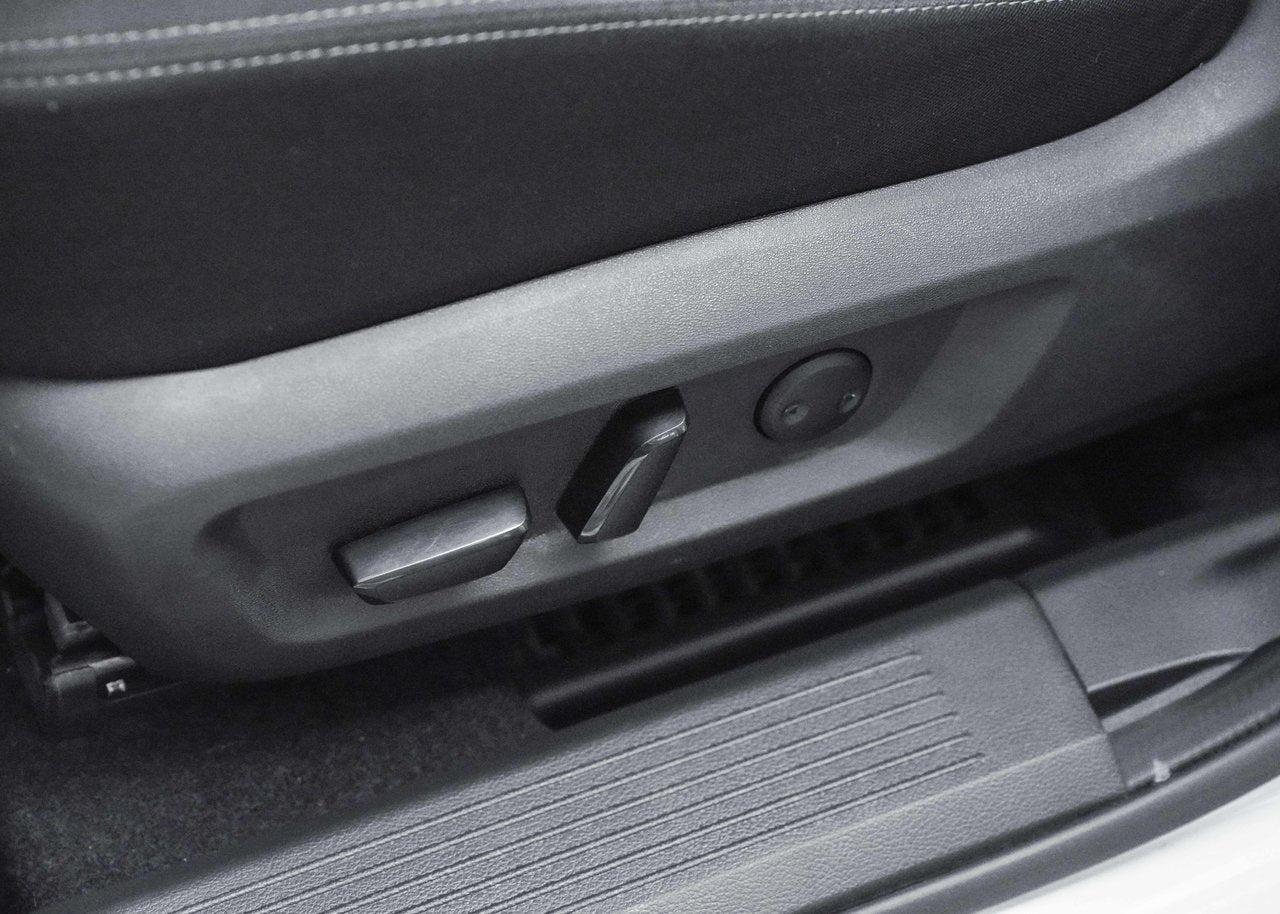 2023 Nissan Rogue SV Moonroof