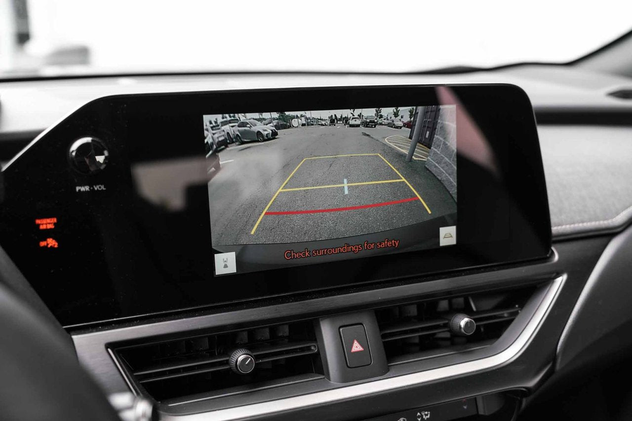 2025 Lexus UX 300h LUXURY AWD BAS KM CUIR TOIT NAVI CARPLAY
