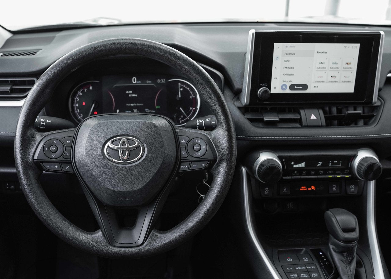 2023 Toyota RAV4 LE AWD