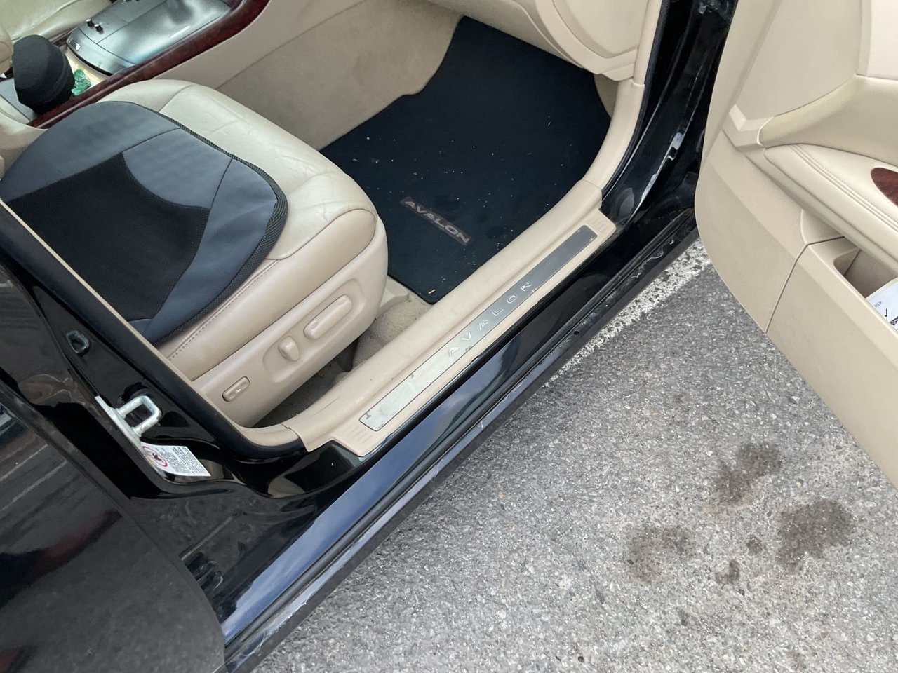 2011 Toyota Avalon XLS