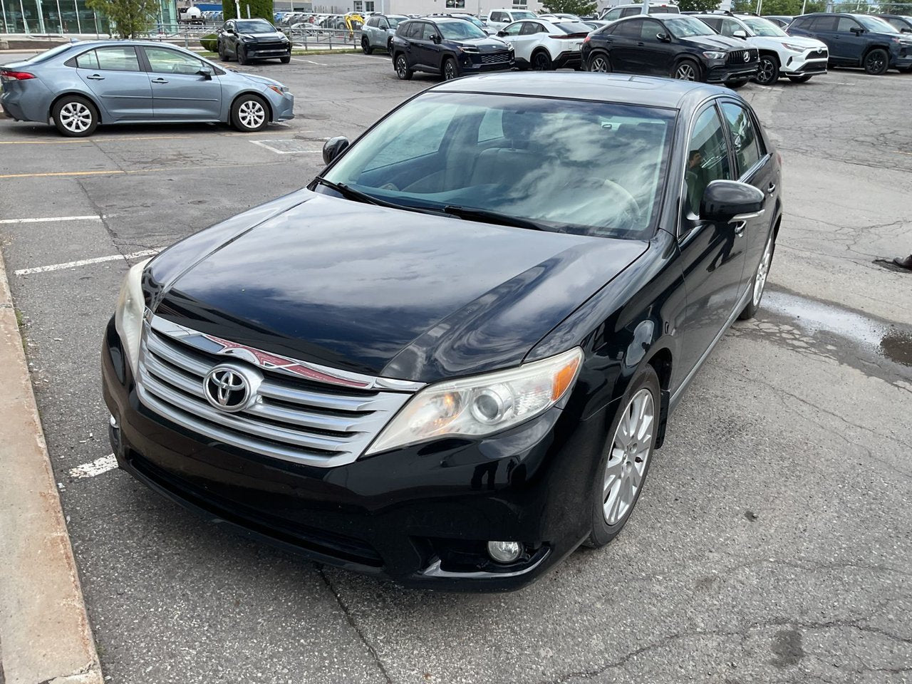 2011 Toyota Avalon XLS