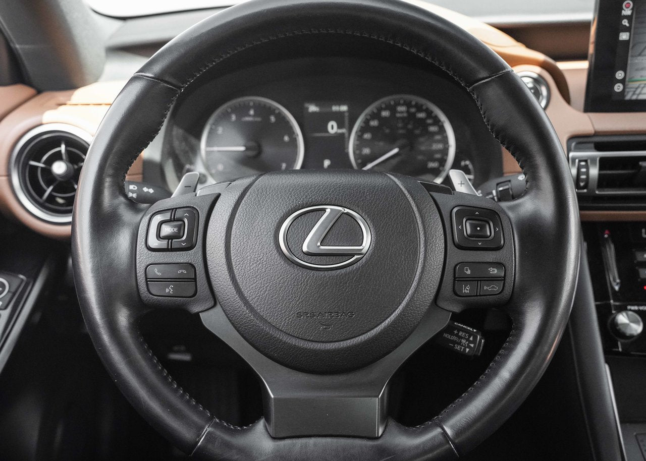 2022 Lexus IS 300 **LUXURY AWD**