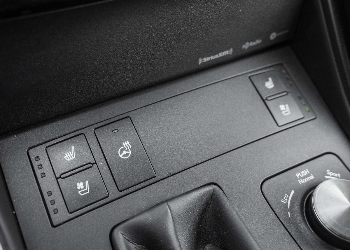 2022 Lexus IS 300 **LUXURY AWD**