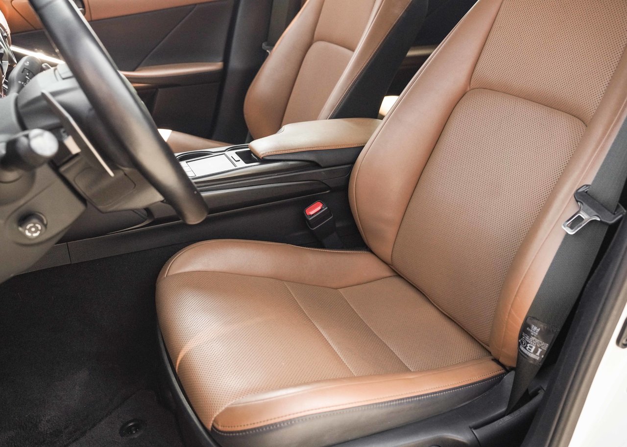 2022 Lexus IS 300 **LUXURY AWD**