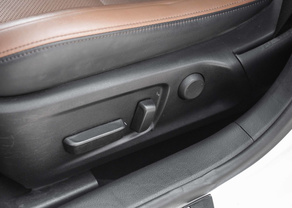 2022 Lexus IS 300 **LUXURY AWD**