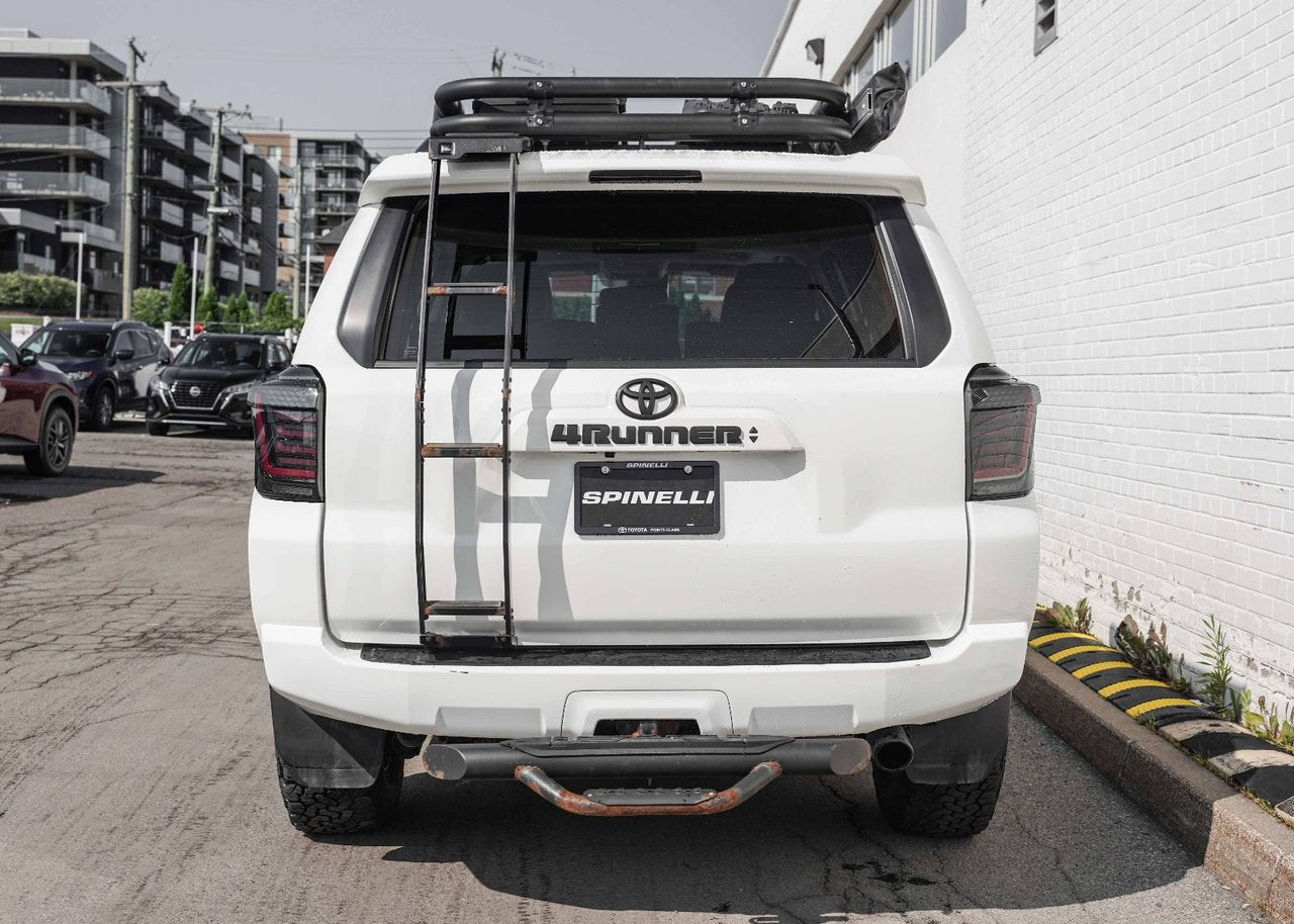 2023 Toyota 4Runner SR5