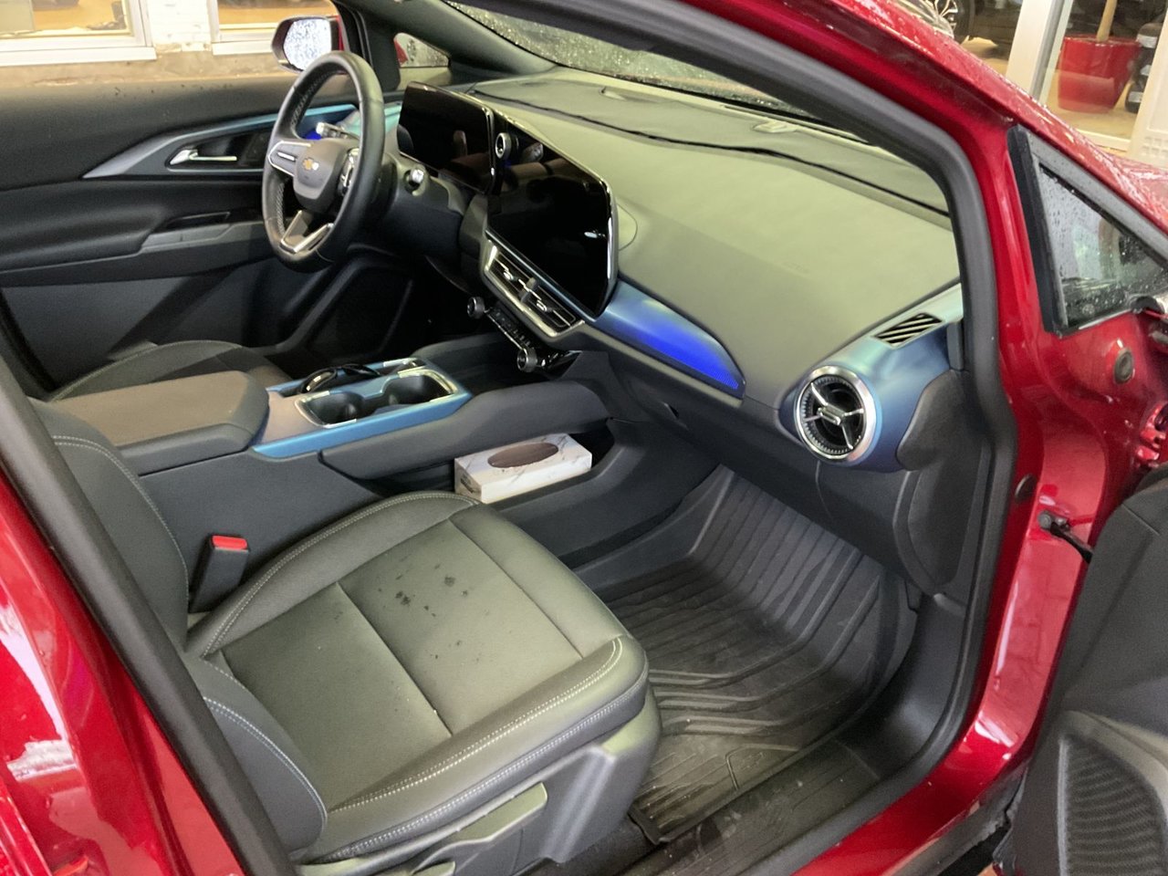 2025 Chevrolet Equinox EV 2LT