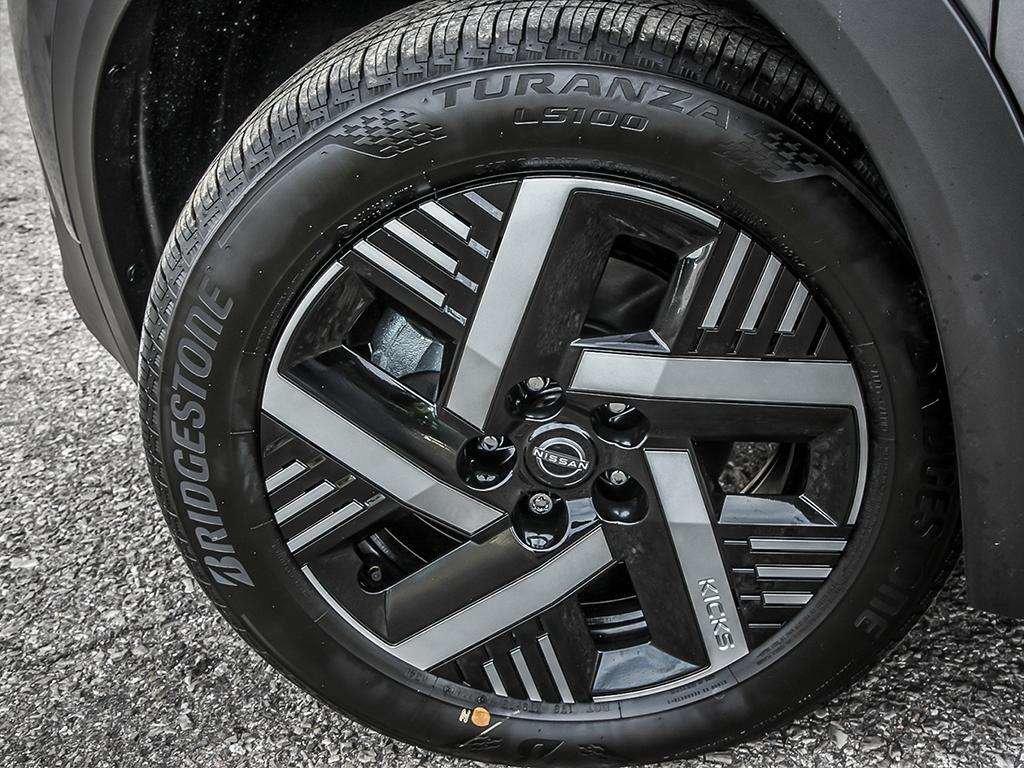 2026 Nissan Kicks SV FWD