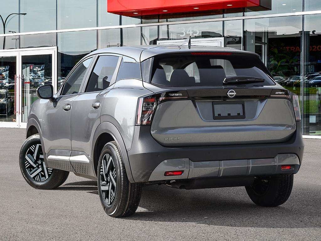 2026 Nissan Kicks SV FWD