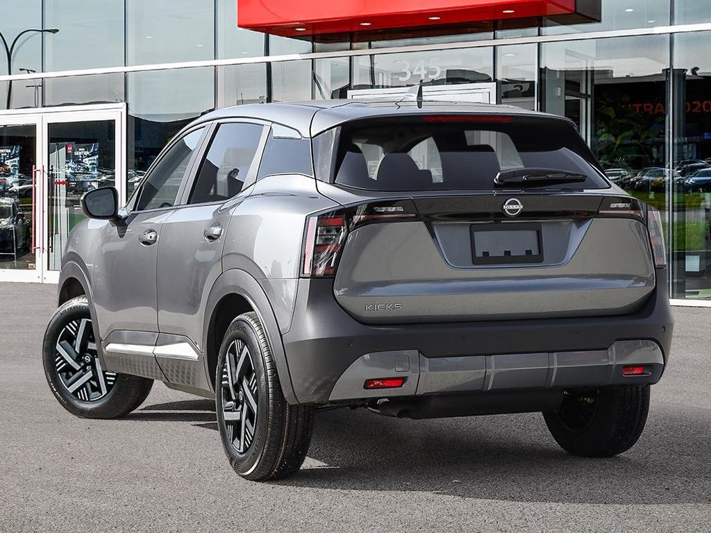2026 Nissan Kicks SV FWD