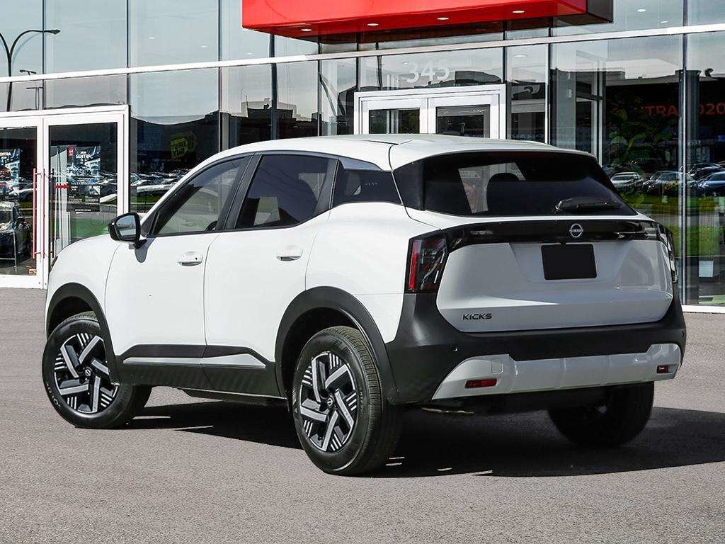 2026 Nissan Kicks SV FWD