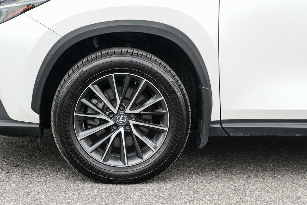 2024 Lexus NX 350h 350h SIGNATURE HYBRIDE AWD BAS KM CARPLAY CUIR