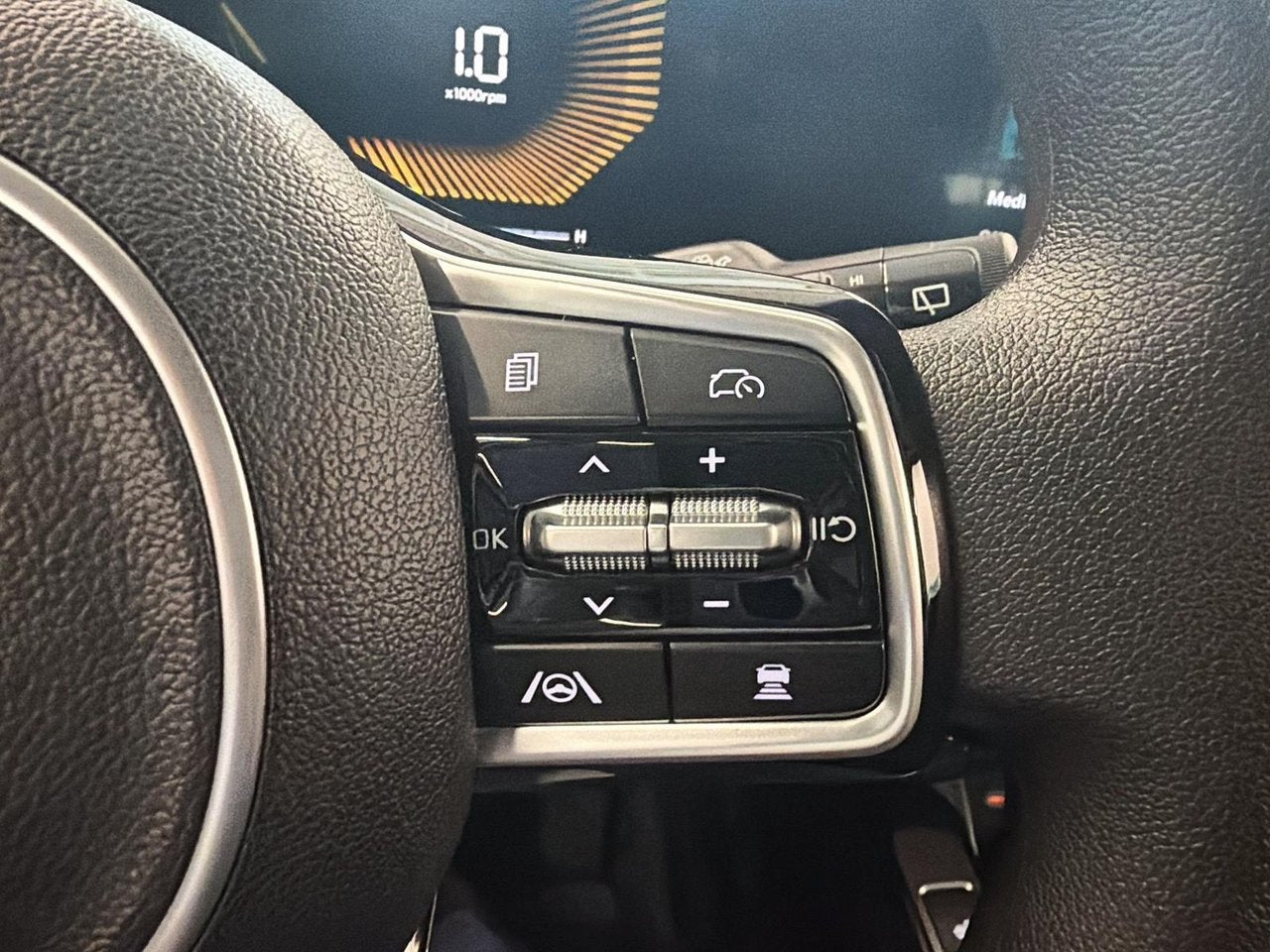 2024 Kia Sorento LX