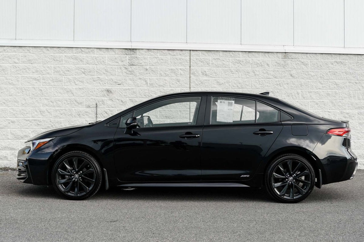 2024 Toyota Corolla SE PACKAGE HYBRID