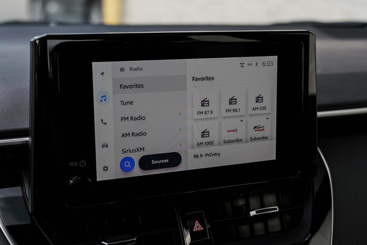 2024 Toyota Corolla SE PACKAGE HYBRID