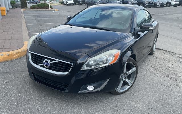 2013 Volvo C70 T5 **BAS KM**LOW KM**RARE**