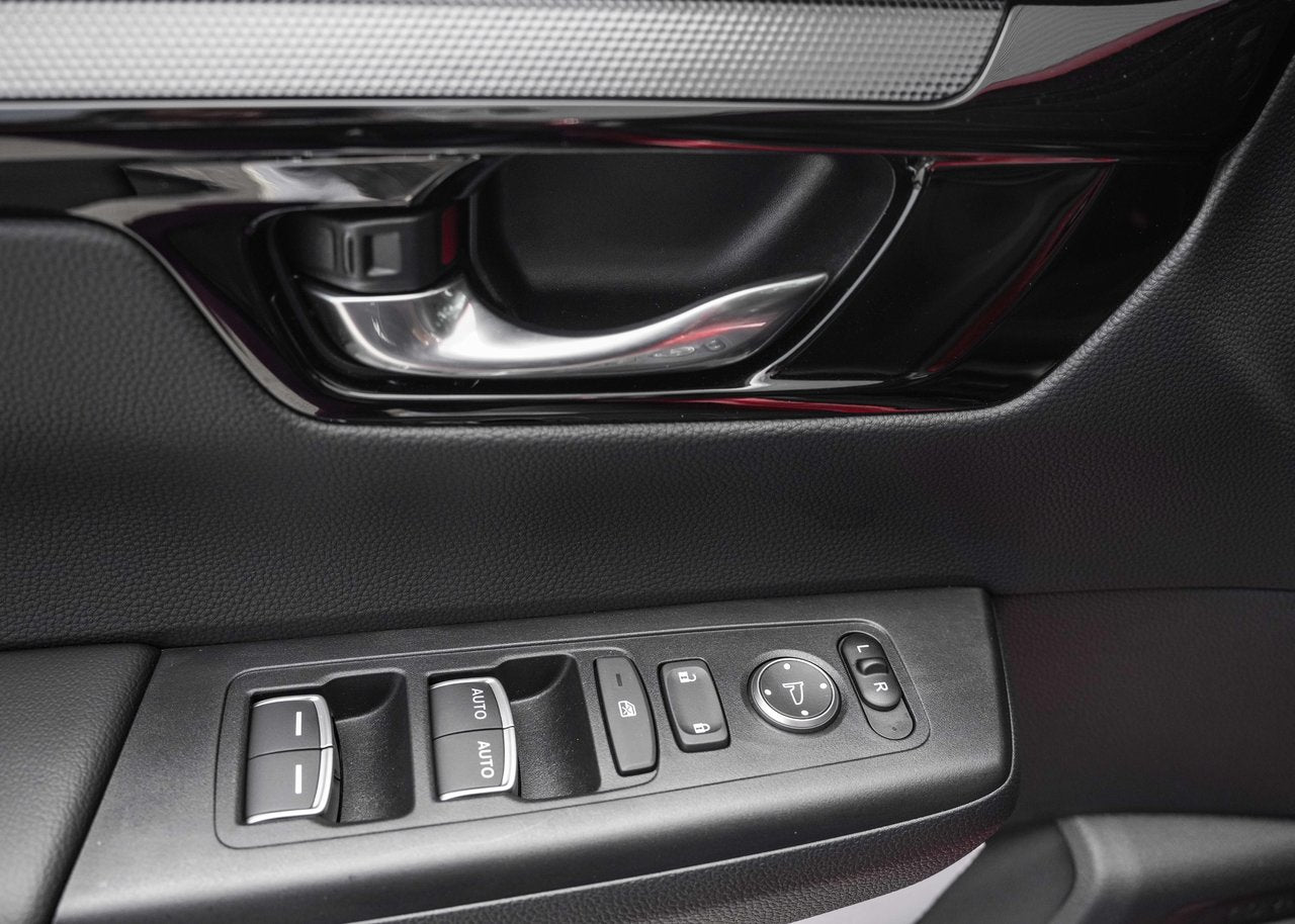 2026 Honda CR-V SPORT AWD; TOIT ANGLES MORT SIEGE+VOLANT CHAUFFANT