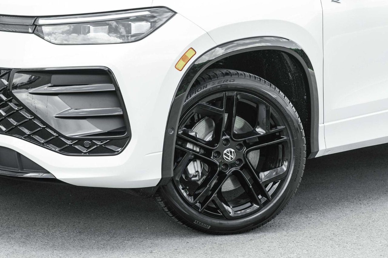 2026 Volkswagen Tiguan Comfortline R-Line Black Edition 4MOTION