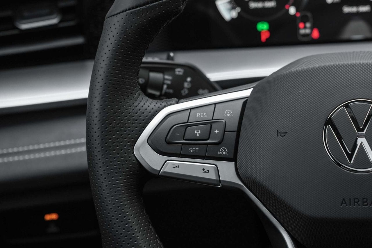 2026 Volkswagen Tiguan Comfortline R-Line Black Edition 4MOTION