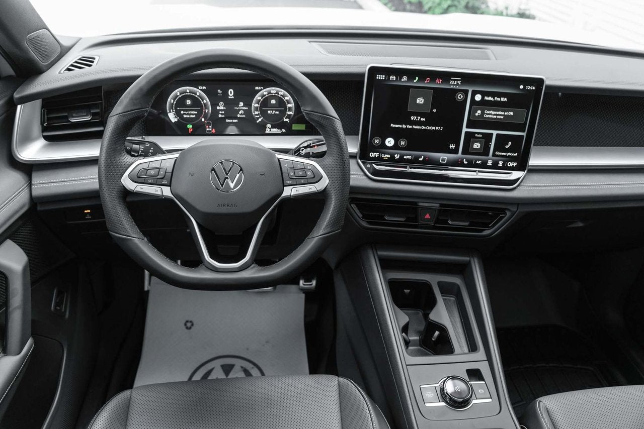 2026 Volkswagen Tiguan Comfortline R-Line Black Edition 4MOTION