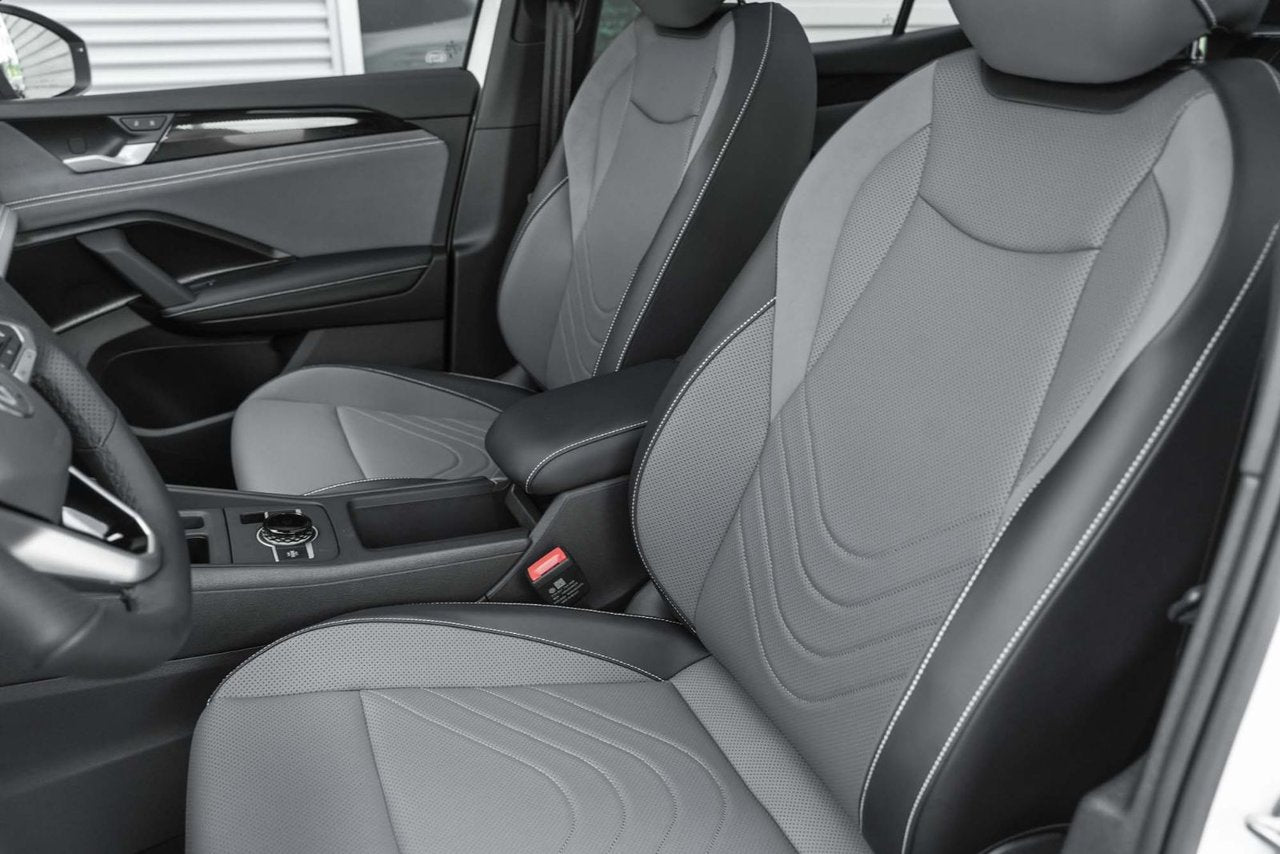 2026 Volkswagen Tiguan Comfortline R-Line Black Edition 4MOTION