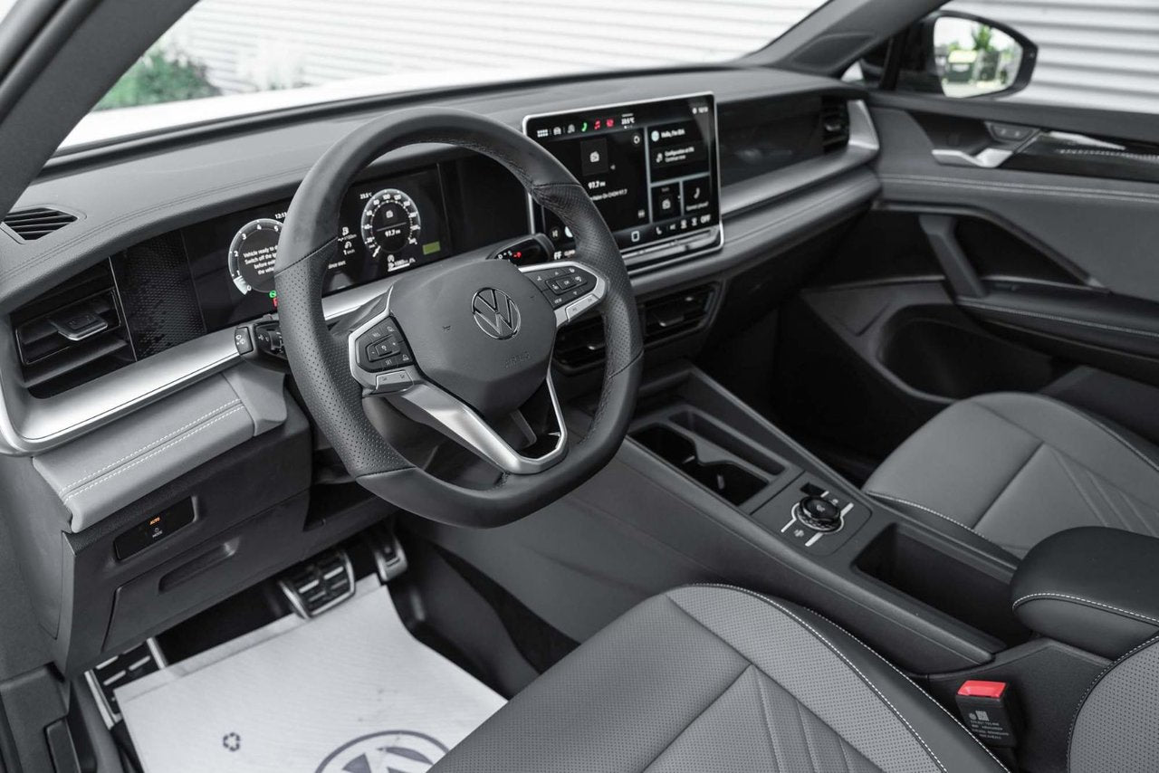 2026 Volkswagen Tiguan Comfortline R-Line Black Edition 4MOTION