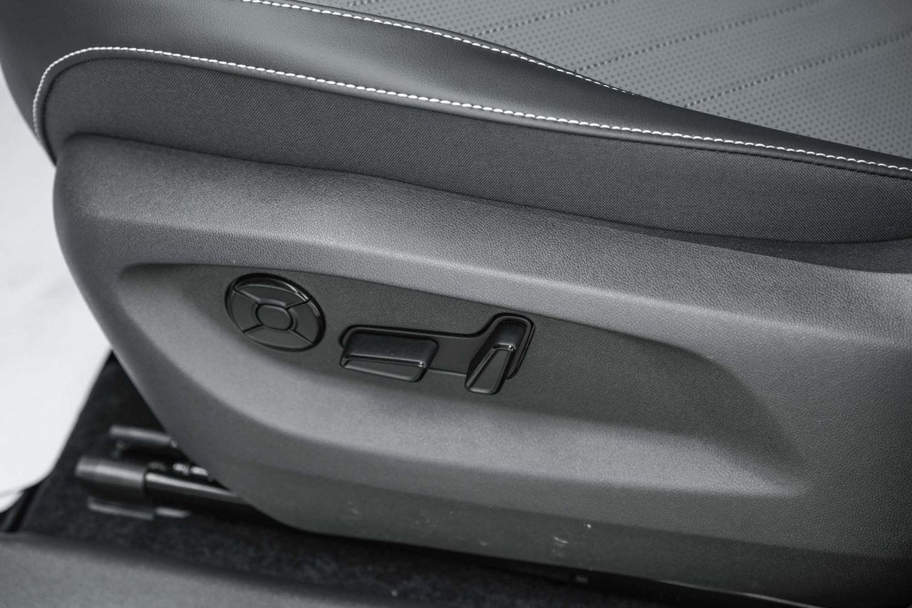 2026 Volkswagen Tiguan Comfortline R-Line Black Edition 4MOTION