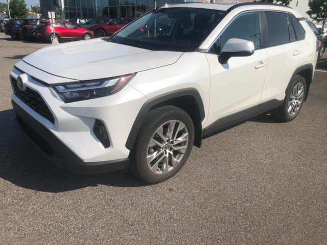 2023 Toyota RAV4 XLE