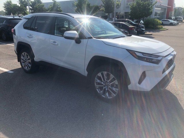 2023 Toyota RAV4 XLE
