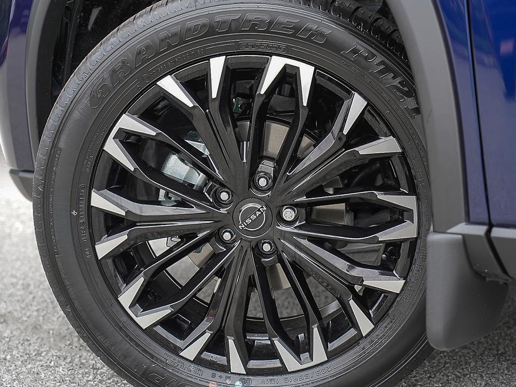 2026 Nissan Rogue AWD SV Dark Armor