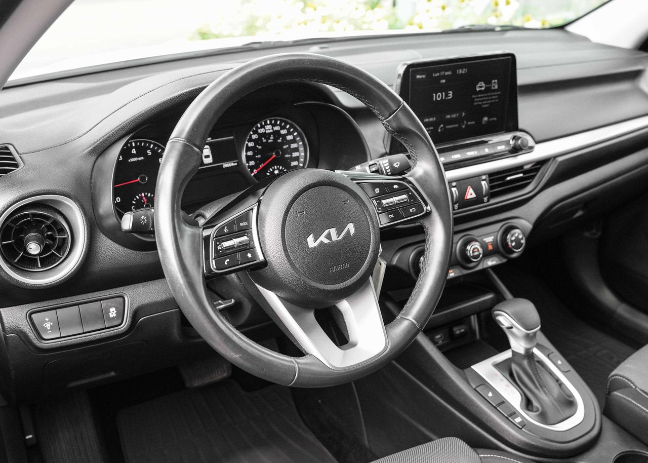 2023 Kia Forte LX