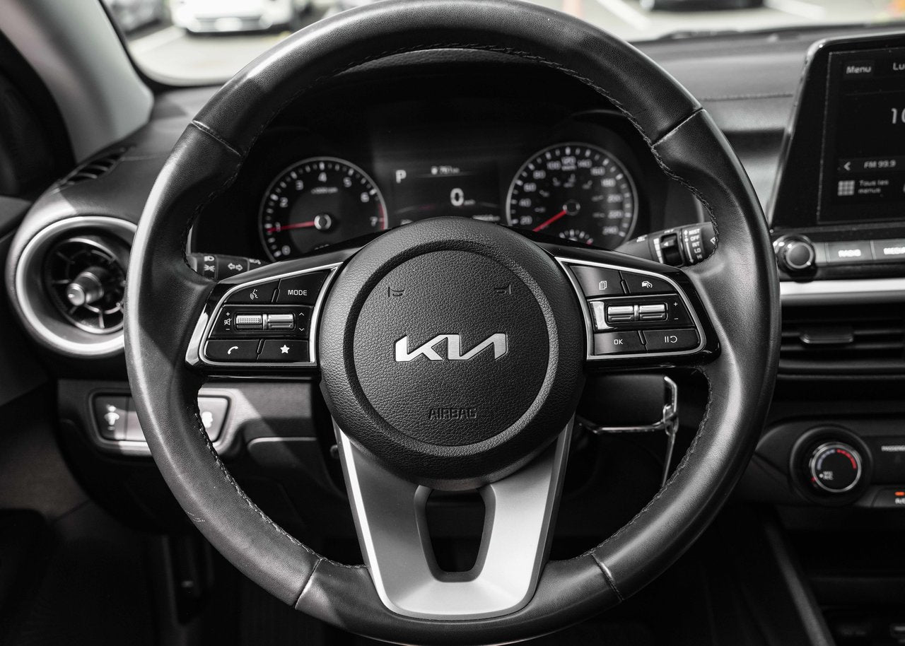 2023 Kia Forte LX
