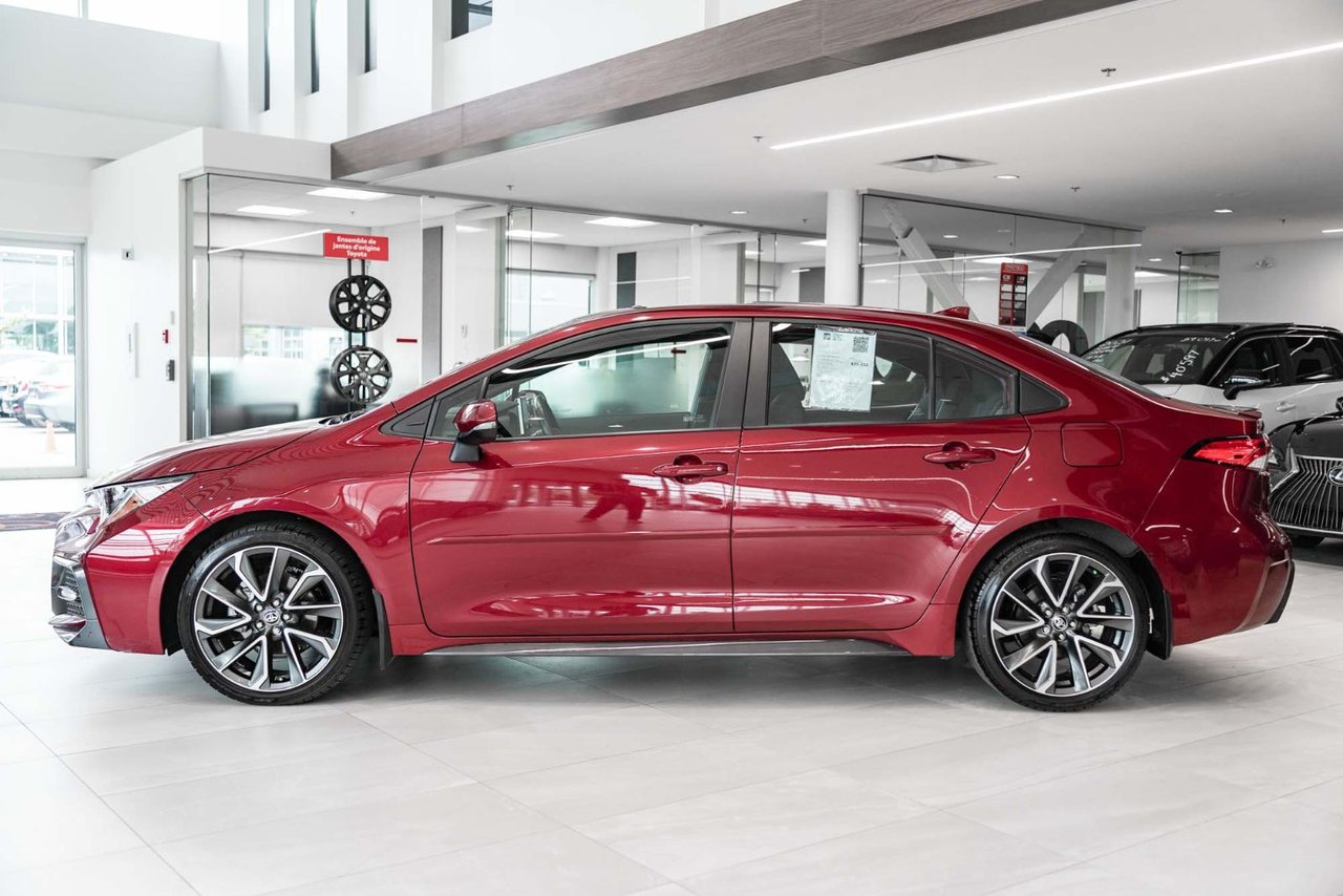 2022 Toyota Corolla SE UPGRADE