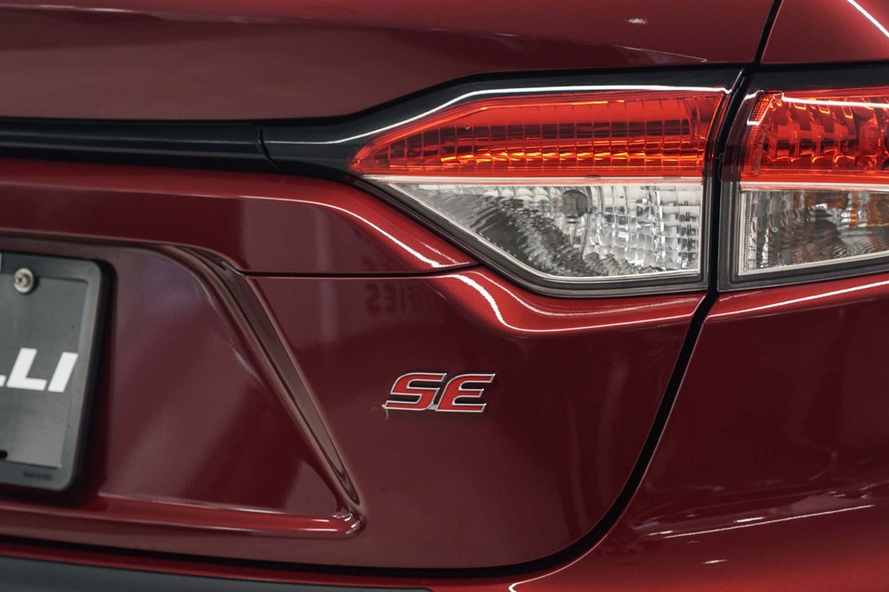 2022 Toyota Corolla SE UPGRADE