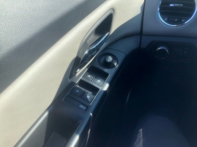 2011 Chevrolet Cruze LT Turbo w/1SA