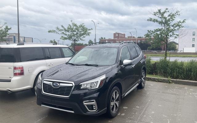 2019 Subaru Forester Premier w/Eyesight Technology **RARE**