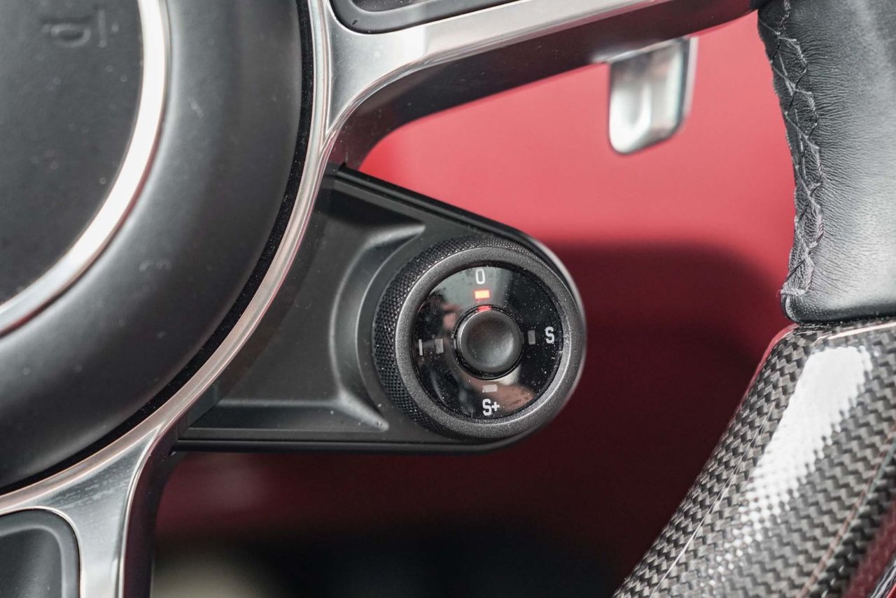 2023 Porsche Cayenne COUPE PLATINUM EDITION LOW KM RED INTERIOR