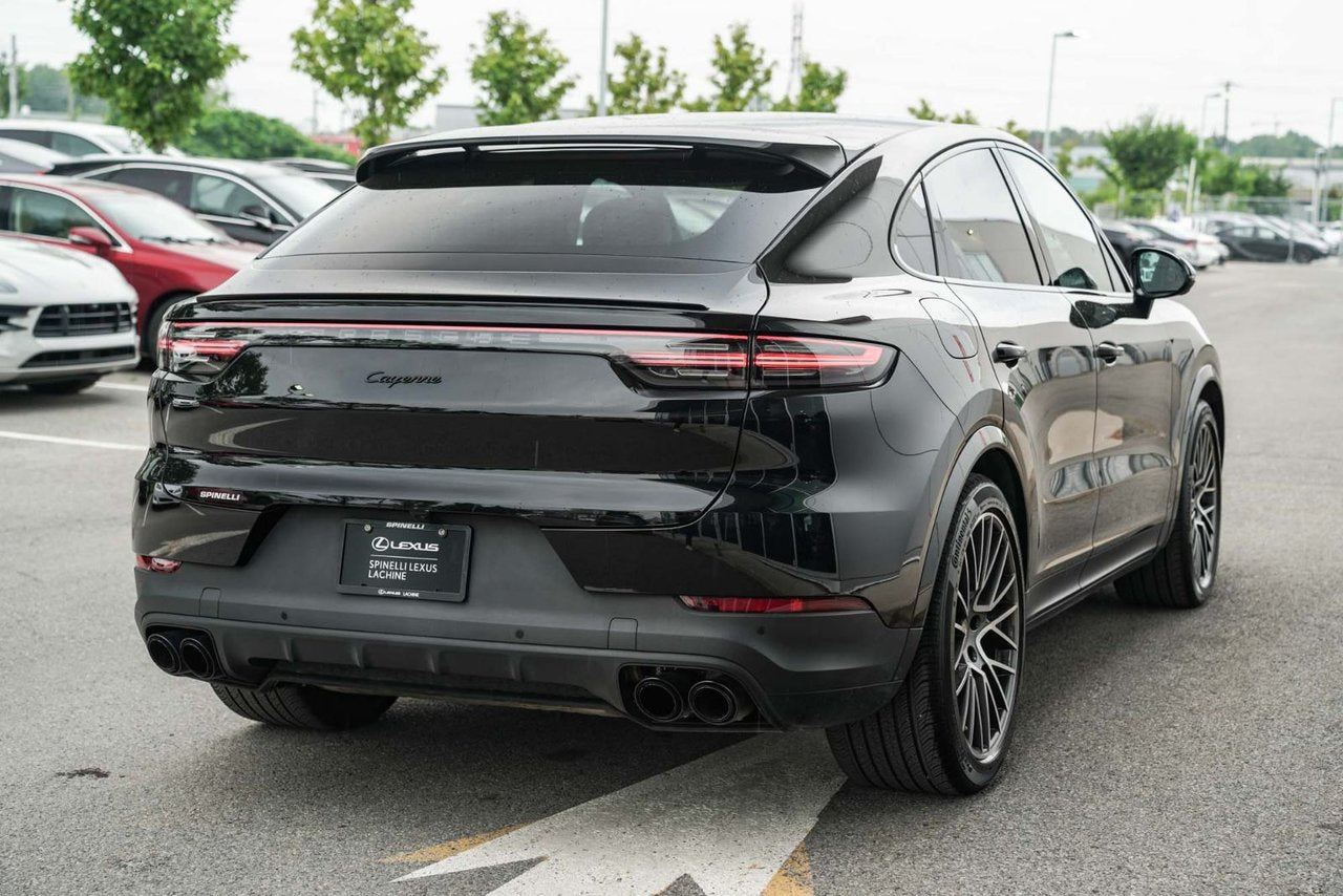 2023 Porsche Cayenne COUPE PLATINUM EDITION LOW KM RED INTERIOR