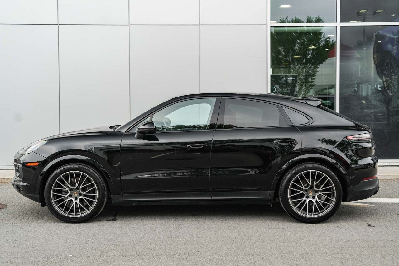 2023 Porsche Cayenne COUPE PLATINUM EDITION LOW KM RED INTERIOR