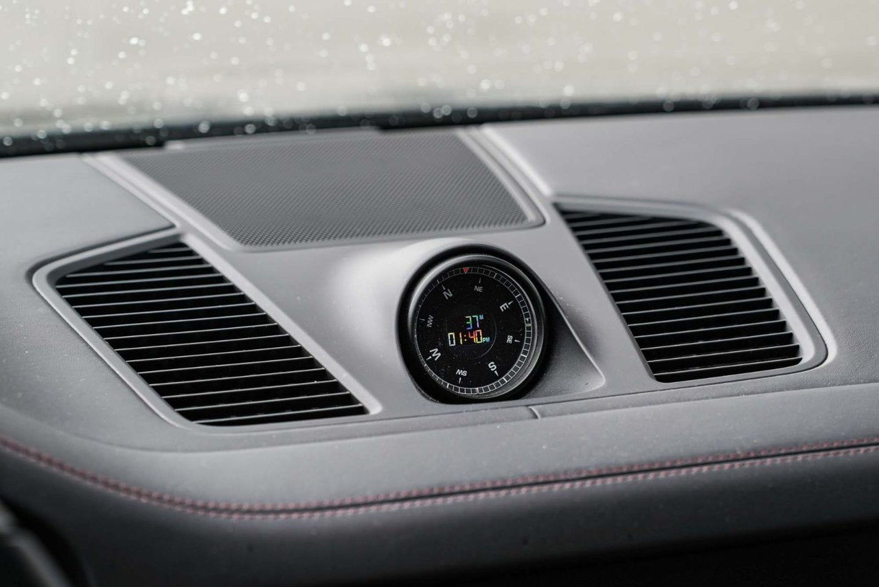 2023 Porsche Cayenne COUPE PLATINUM EDITION LOW KM RED INTERIOR